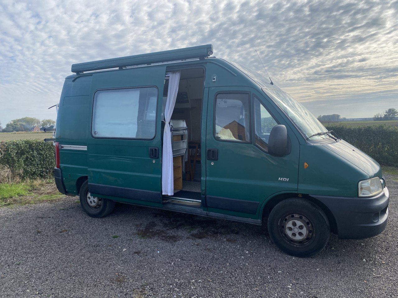 Kampeerbusje/camper te koop Peugeot Boxer off grid kamperen