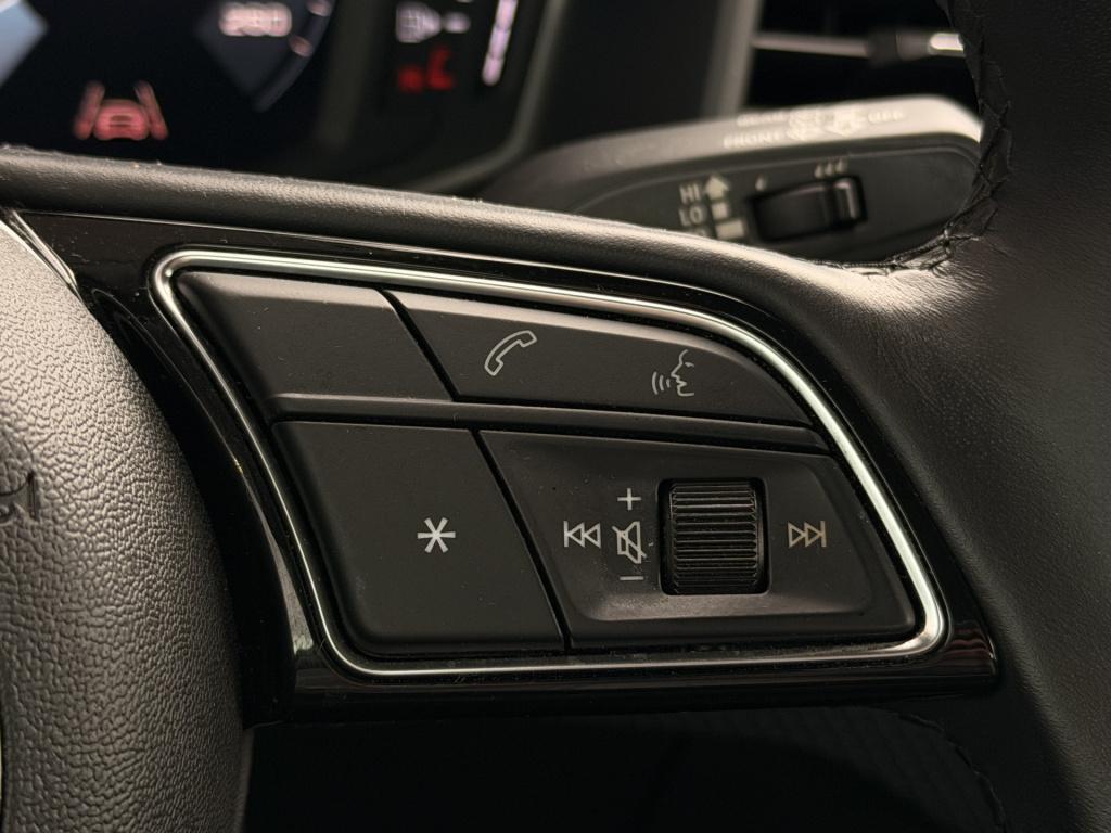 Audi A1 Sportback 25 tfsi pro line | apple carplay | lane assist | 18 inch 
