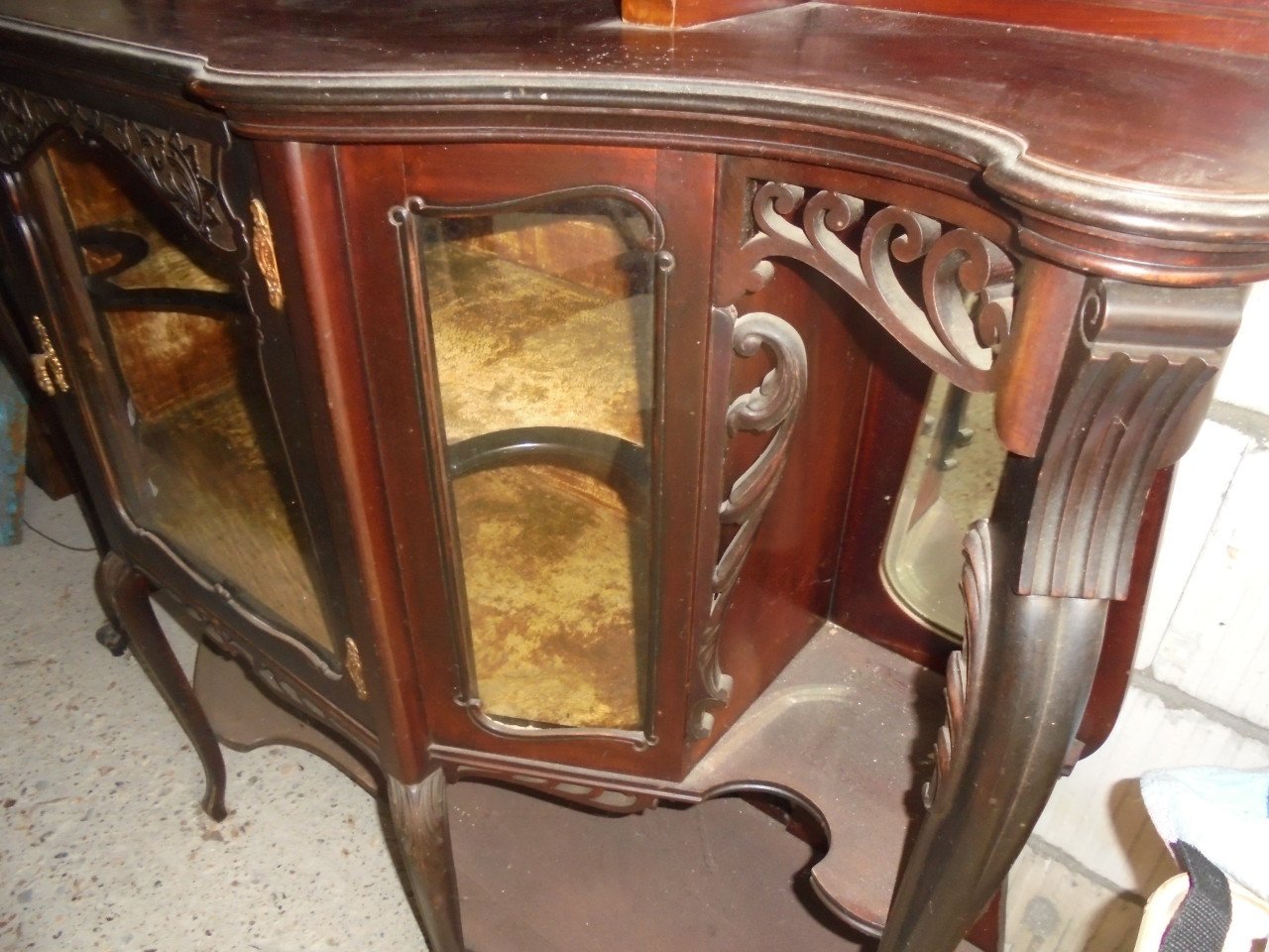 Antieke Queen Anne kast