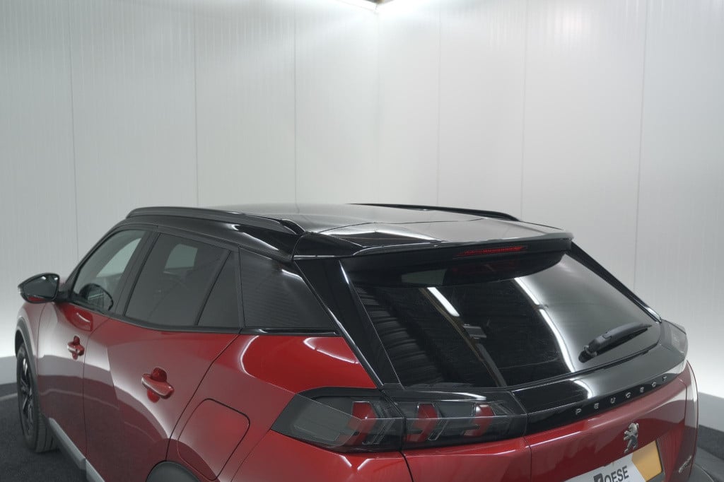 Peugeot 2008 puretech 130 gt-line | trekhaak | camera | apple carplay | par