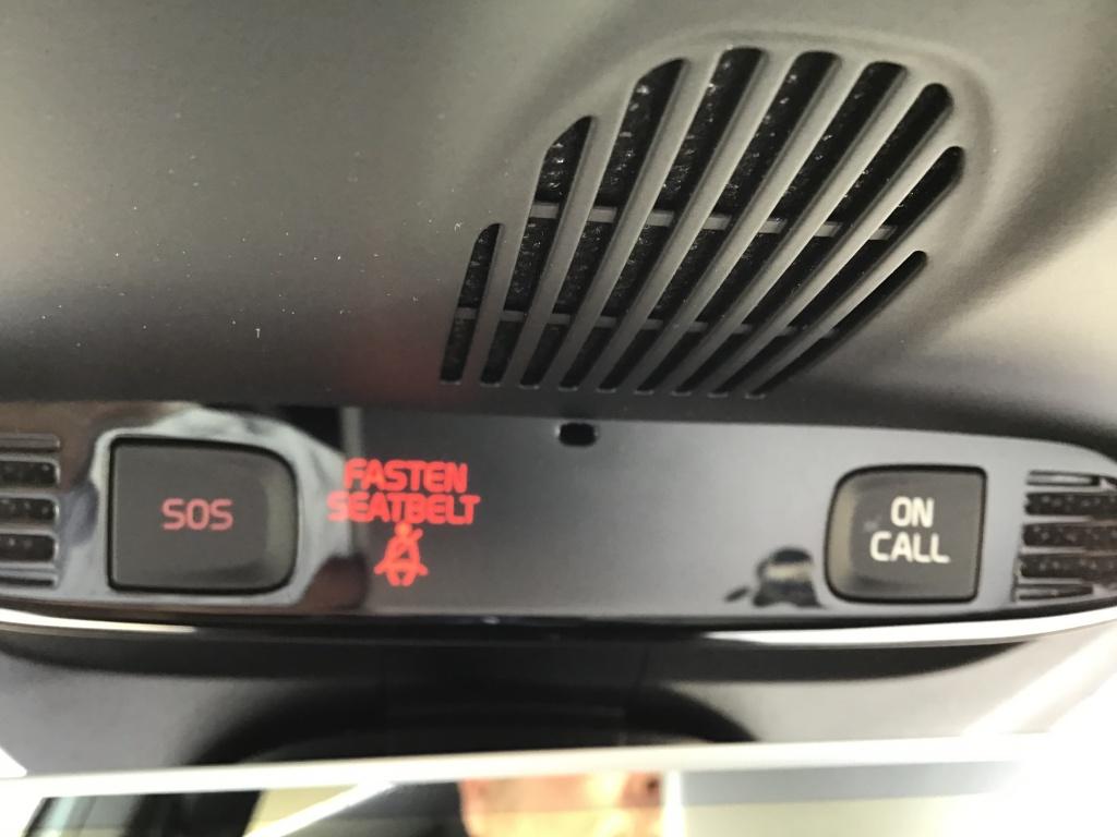 Volvo V40 t3 153pk aut6 polar+ sport| panodak| camera| trekhgaak| h&k soun
