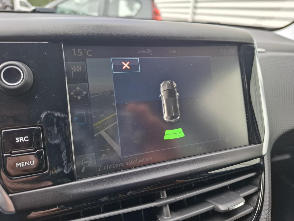 Peugeot 208 1.2 allure nav/clim/lmv/park