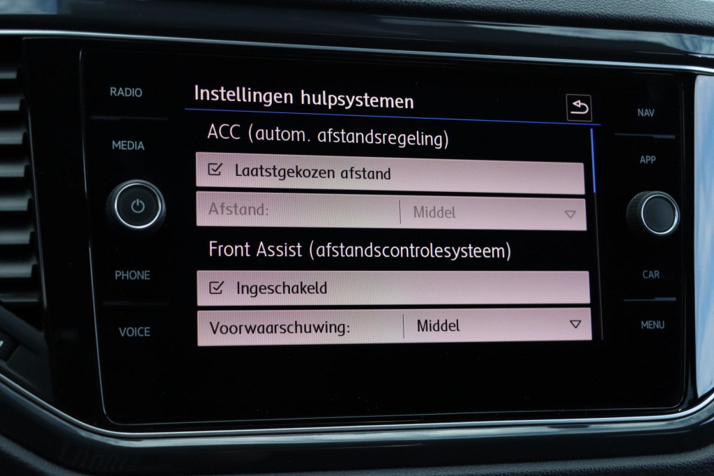 Volkswagen T-roc 1.5 tsi sport 150pk dsg7