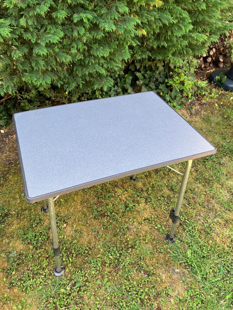 Dukdalf Camping  tafel