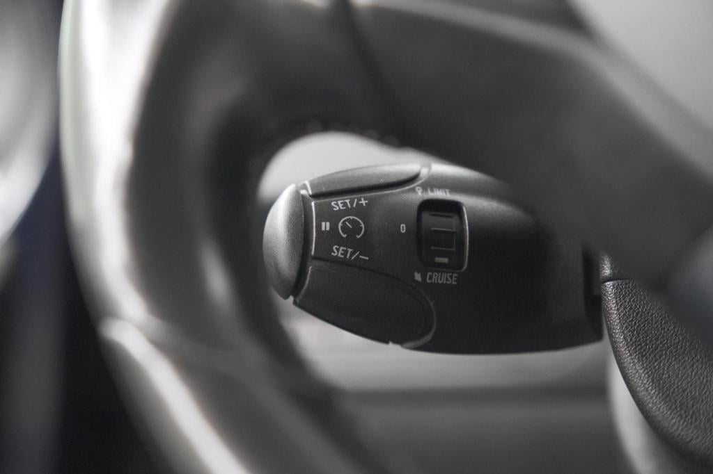 Peugeot 208 puretech 110 tech edition | camera | apple carplay | parkeersen