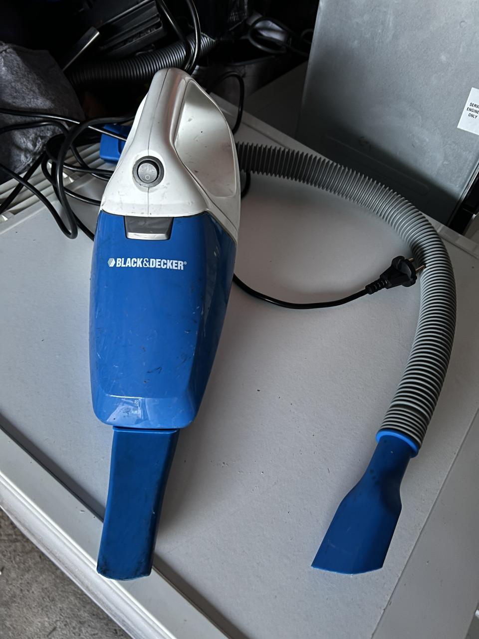 Krachtige Black& Decker kruimeldief/Stofzuiger 800W op netstroom