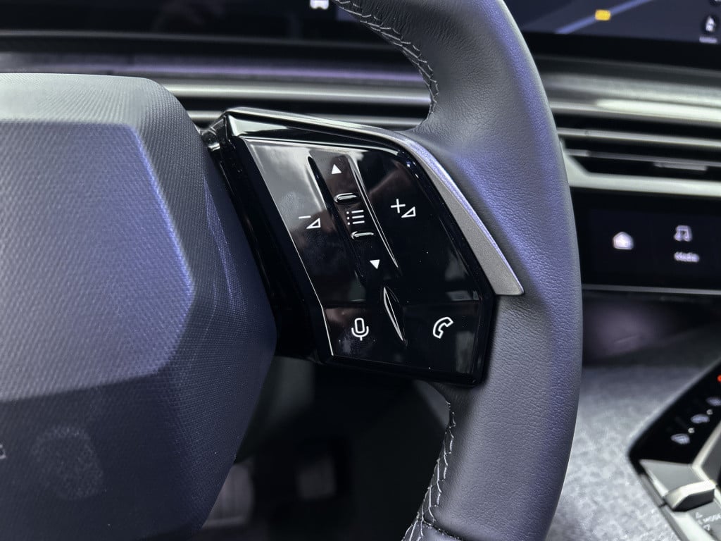 Peugeot 5008 hybrid 145pk automaat allure