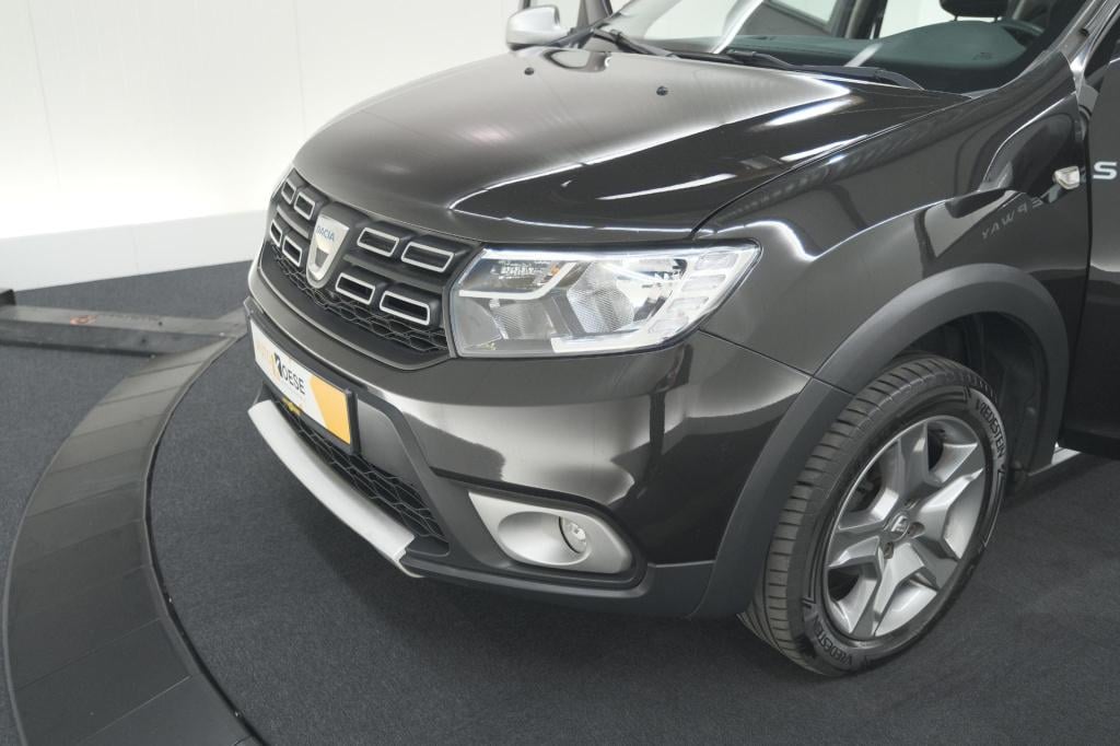 Dacia Sandero Stepway tce 90 sl | parkeersensoren | cruise control | naviga