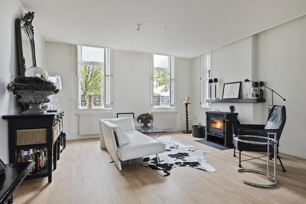 Vrijstaand huis met apart gastenhuis (Bed and Breakfast!)