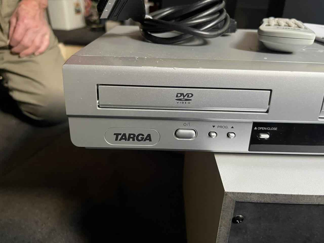 Targa DPV-5100x VHS-videorecorder