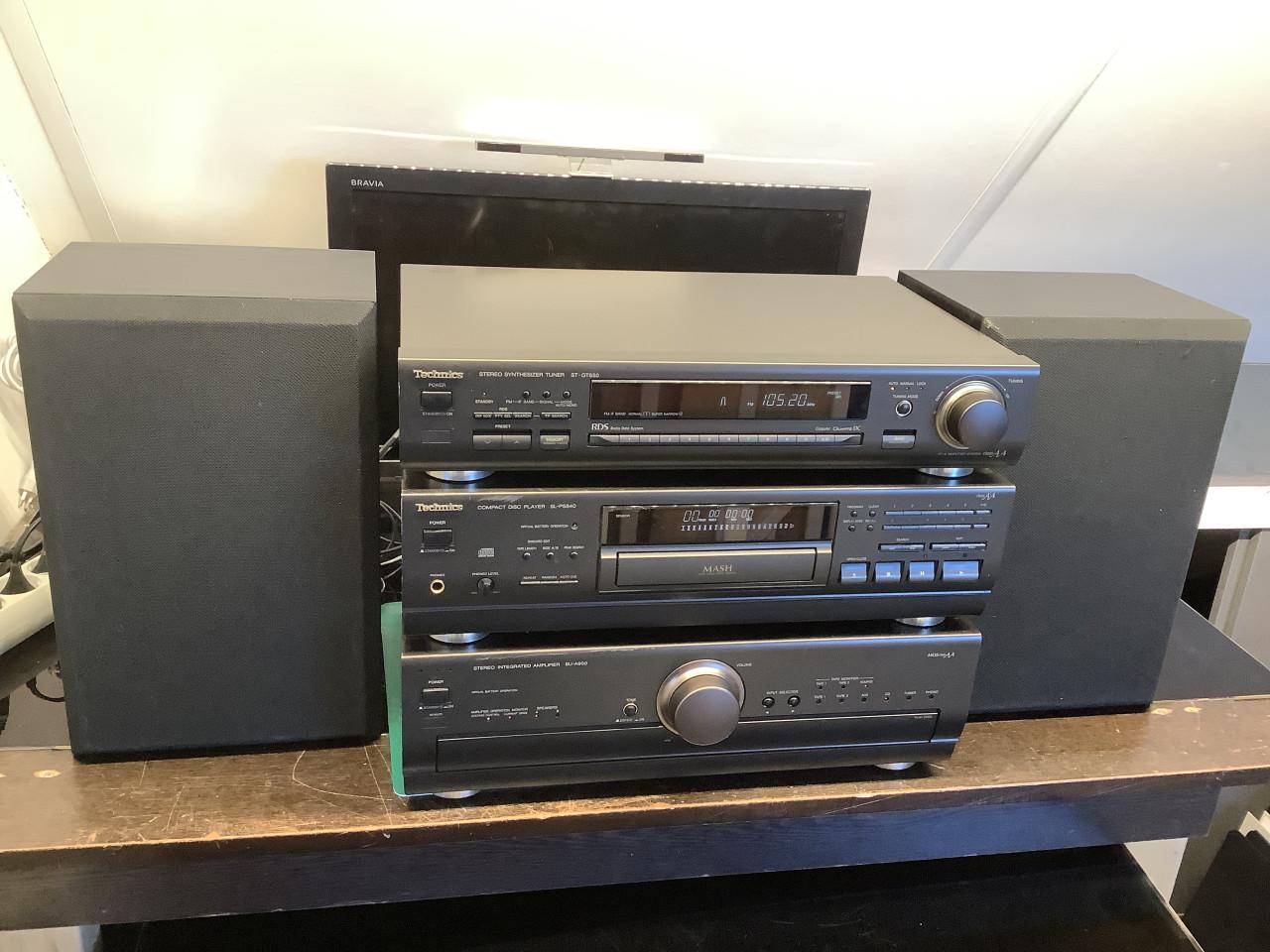 Technics Stereo Set van 3 top elementen + luidsprekers.