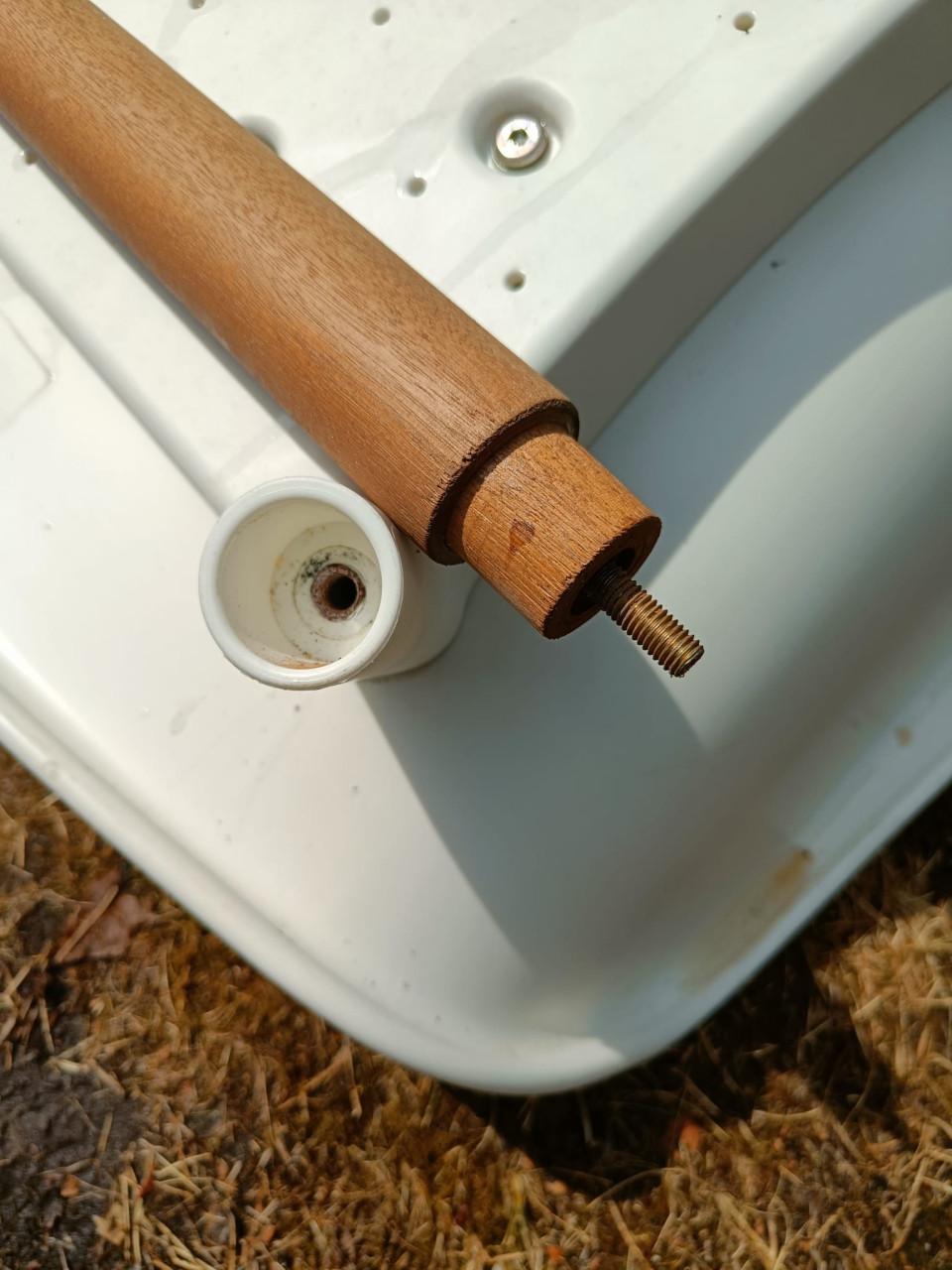 Set van twee witte kuipstoelen