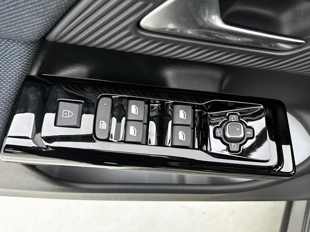 Citroen C5 Aircross plus comfort range 74 kwh | panoramadak | 19" lichtmeta