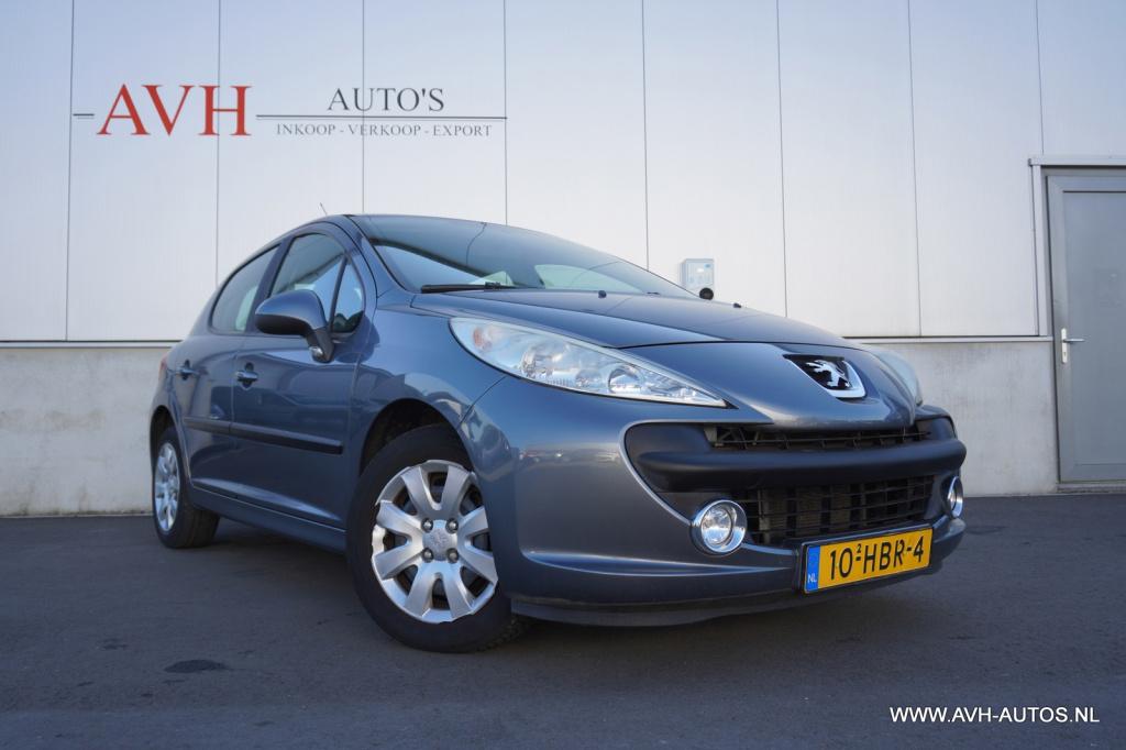 Peugeot 207 1.4 vti xs