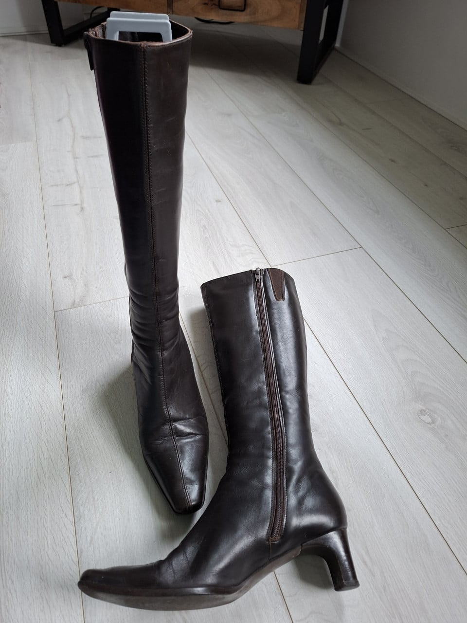 D.bruine leren laarzen maat 39