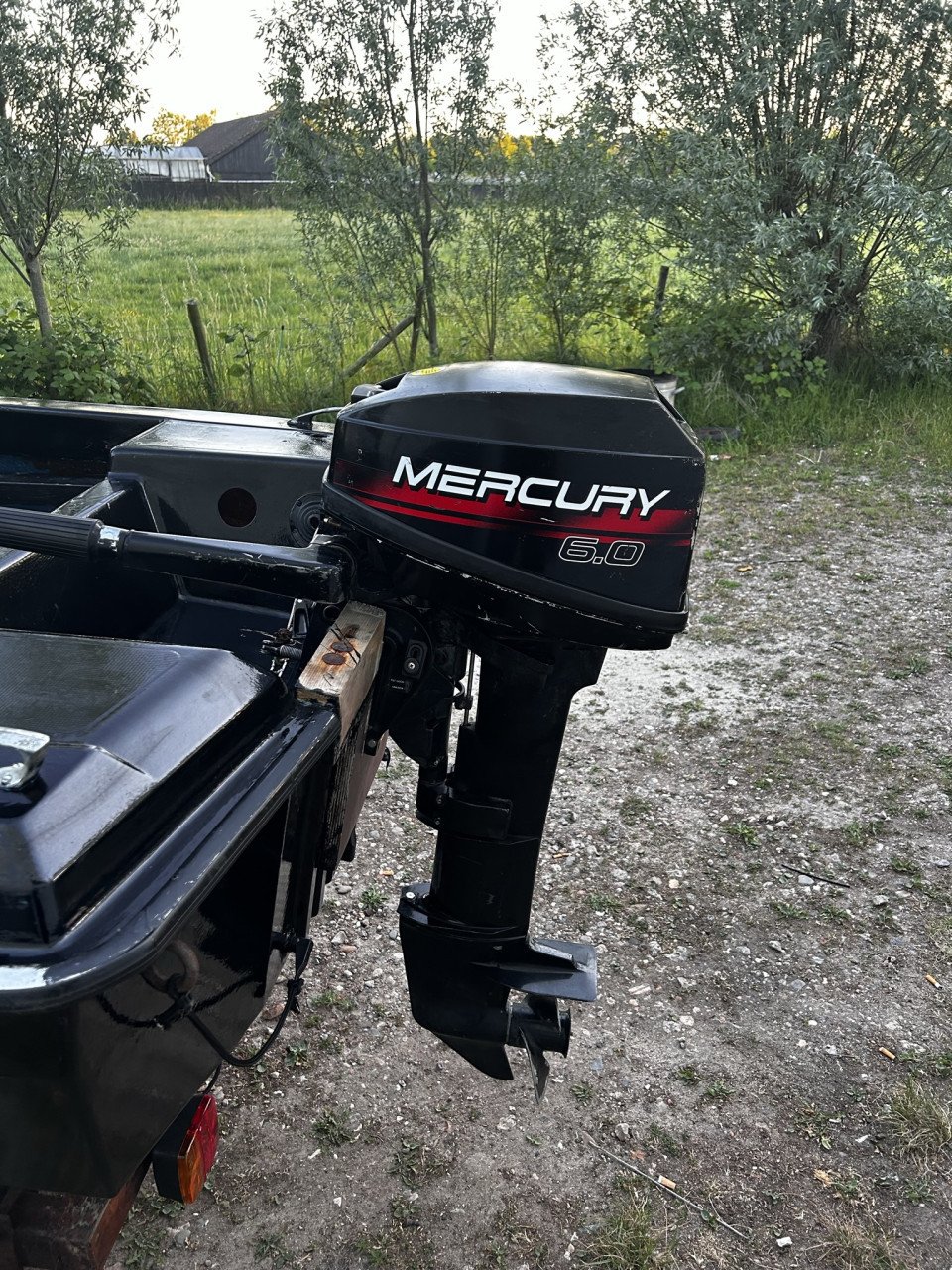 Polyester boot met motor en trailer!