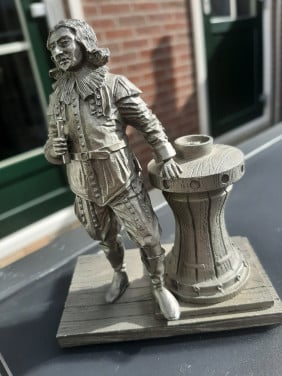 Fijn tin figuurtje de kapitein