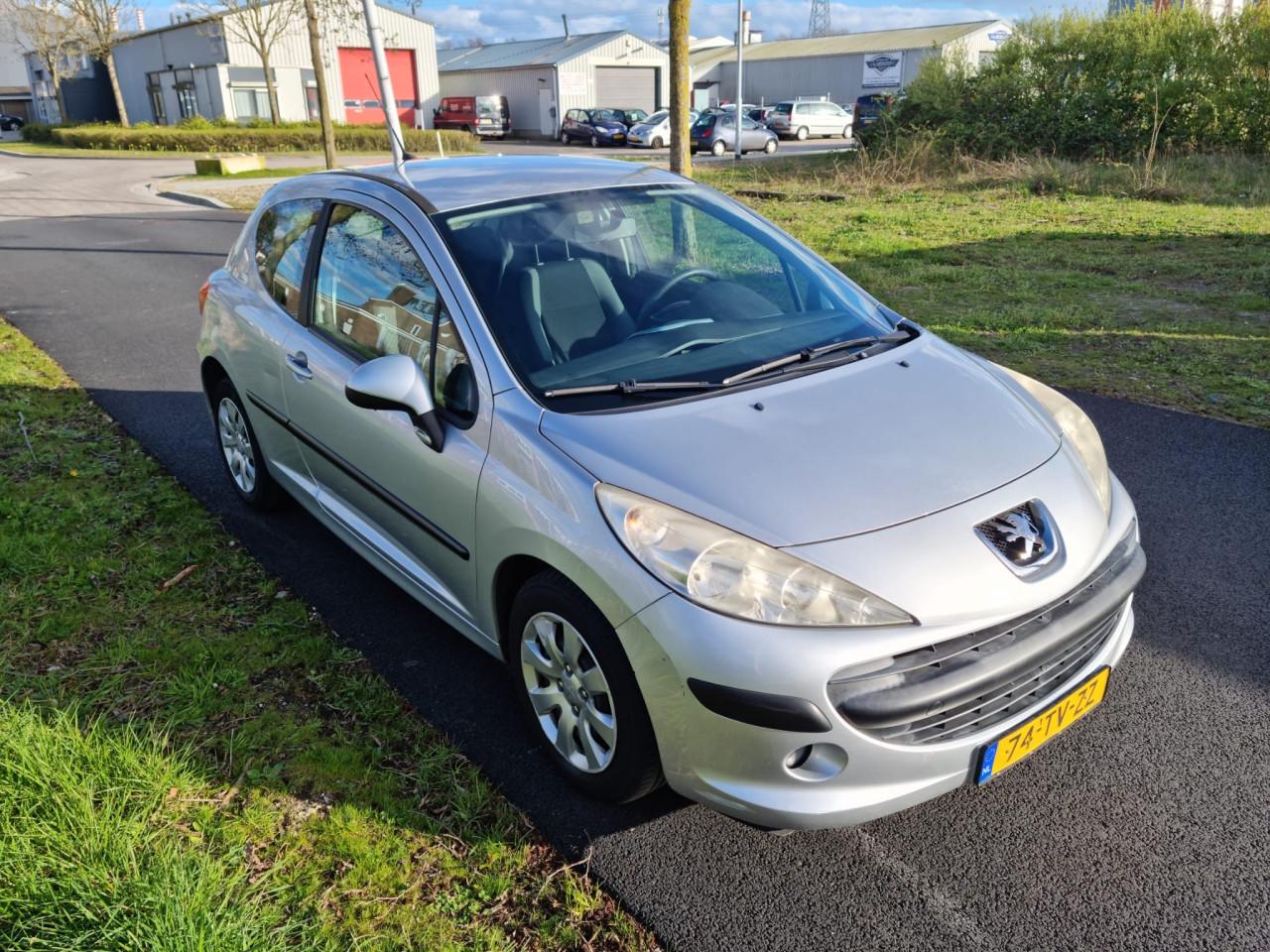 Peugeot 207 1.4i bouwjaar 2007 133.000km