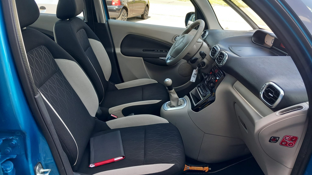 Citroen C3 PICASSO 1.6 VTI Tendance bj:2014 airco apk vol jaar