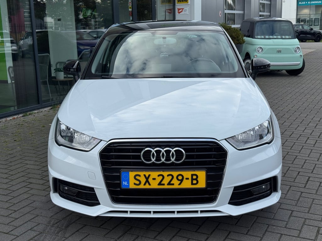 Audi A1 Sportback 1.0 tfsi s-line * navigatie * cruise control * nap