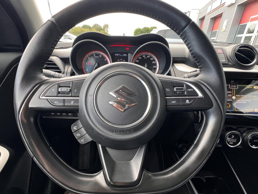 Suzuki Swift 1.0 stijl smart hybrid, camera, carplay enz...