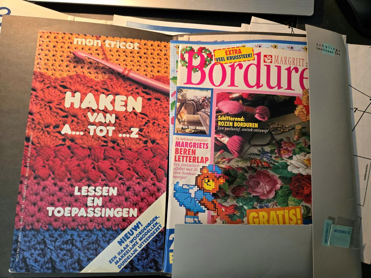 Vintage cursusmap "Handwerken" van Teleac