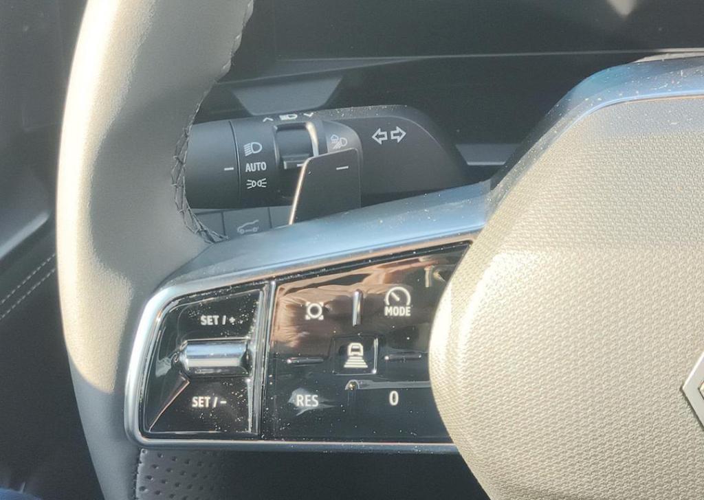 Renault Espace e-tech hybrid 200 iconic 5p. - demo / panoramisch vast glaze