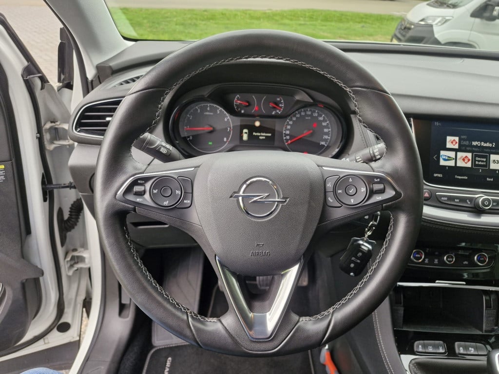 Opel Grandland X 1.2 turbo business +