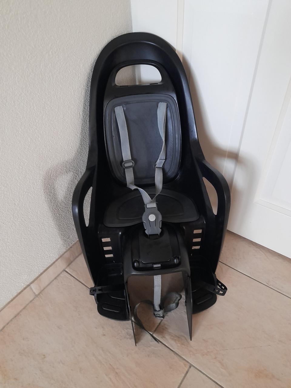 Polisport fietsstoeltjes / achterzitje (Groovy CFS)  in goede nette staat!