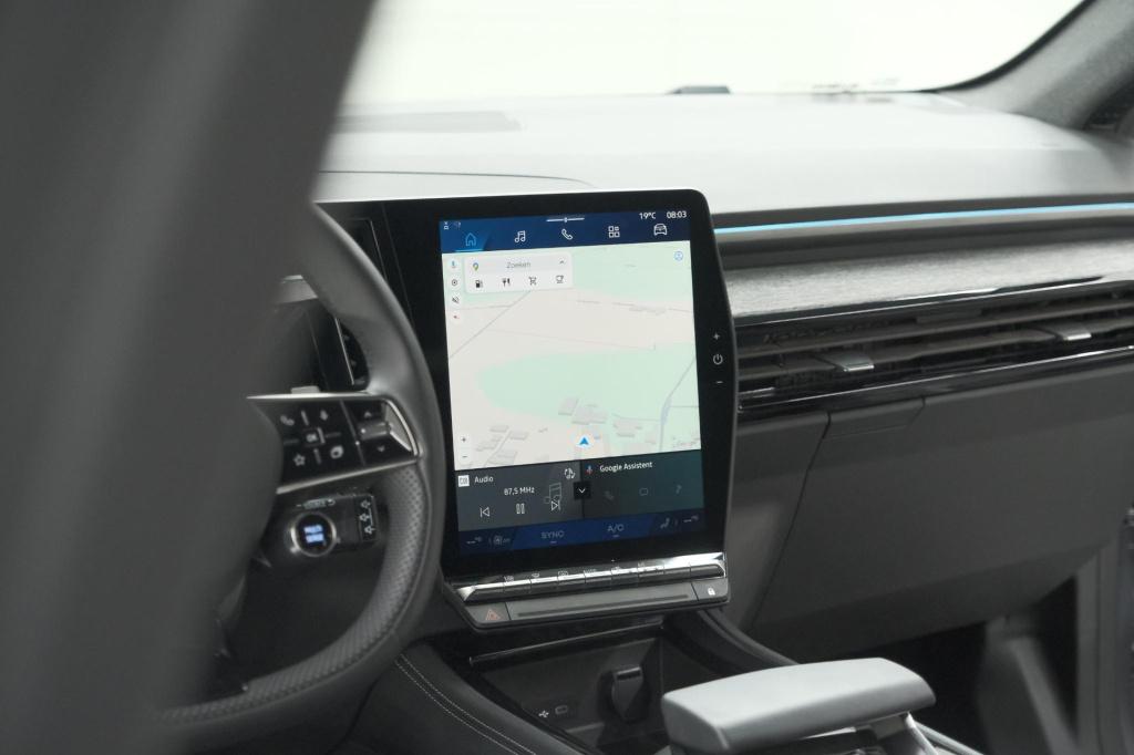 Renault Austral 1.2 e-tech full hybrid 200 techno | 360 camera | panoramada