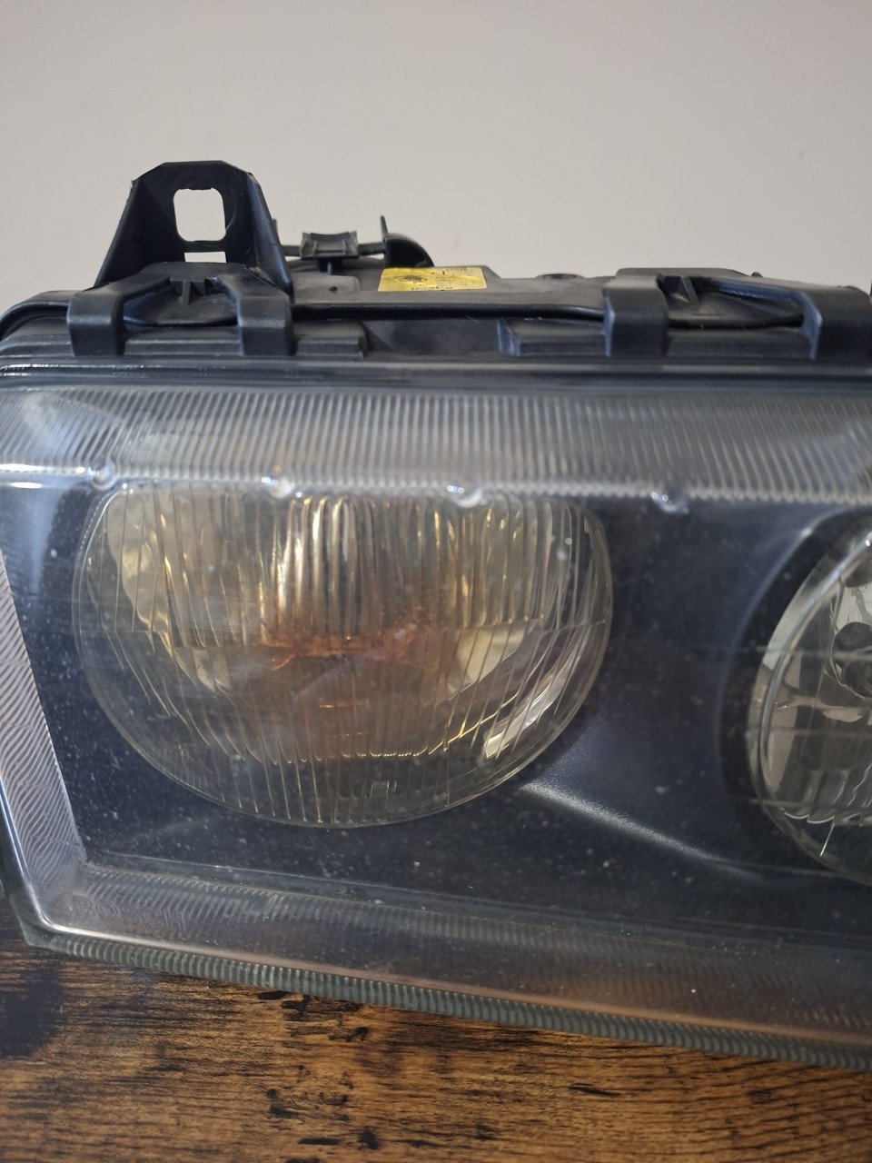 BMW E36 SEDAN KOPLAMP RECHTS