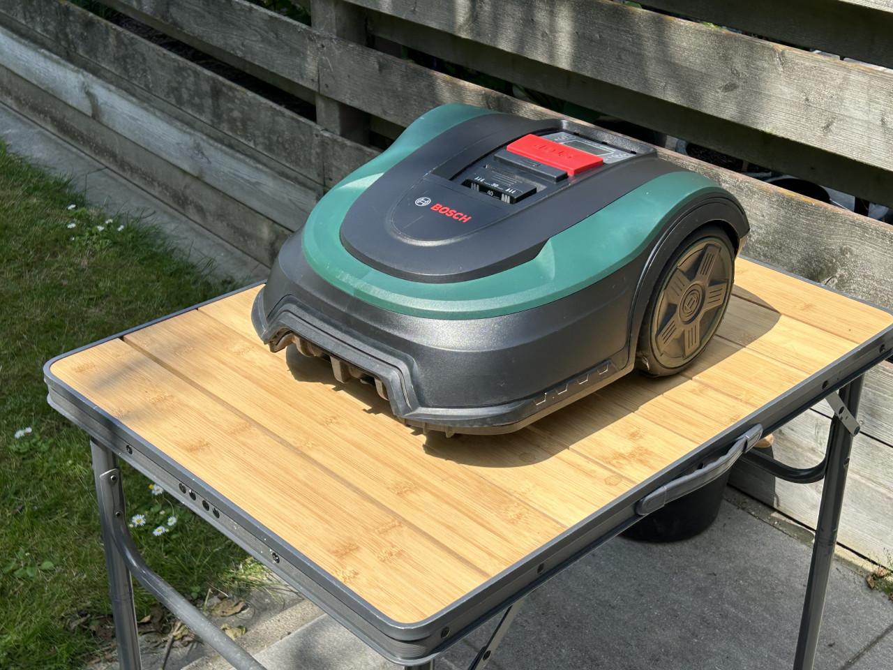 Bosch Indego  S+500  maai Robot werkt op een app uit je stoel te bedienen