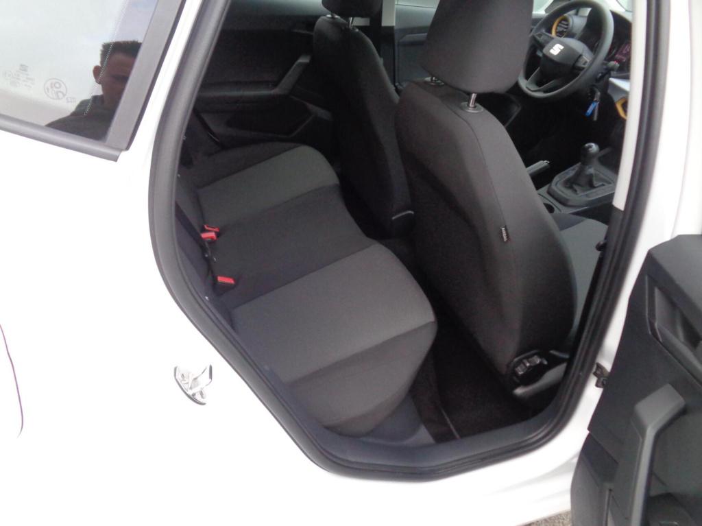 Seat Ibiza 1.0 mpi reference/airco/led/pdc/carplay/lm velgen/1st eig/slecht