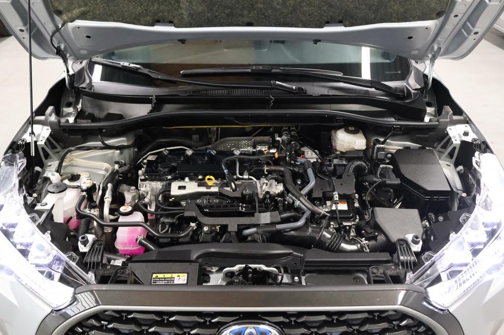 Toyota Corolla Cross 2.0 hybrid 200 first edition | trekhaak | nl auto