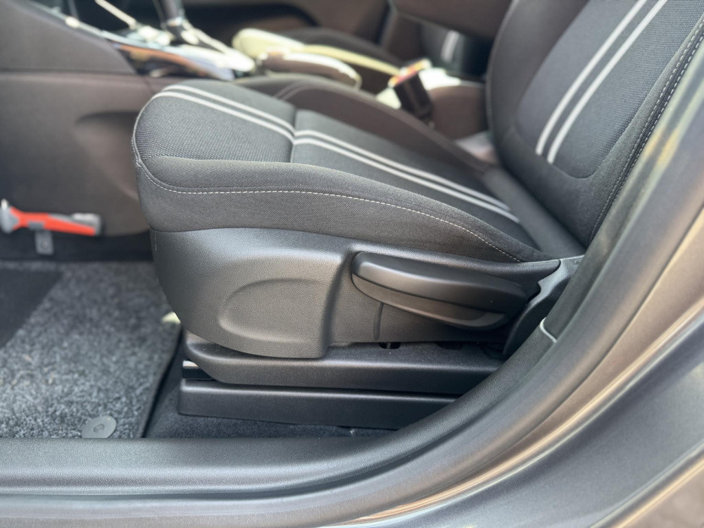 Opel Crossland X 1.2 turbo level 3 | parkeersensors v+a | verwarmde stoelen