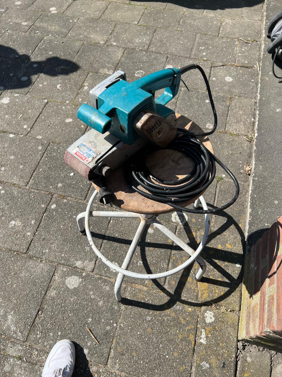 Makita bandschuurmachine