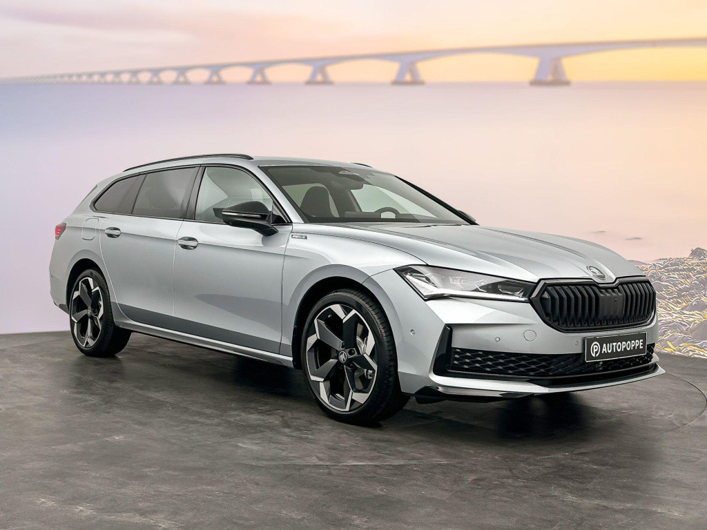 Skoda Superb sportline business 1.5 tsi phev 150 kw / 204 pk co