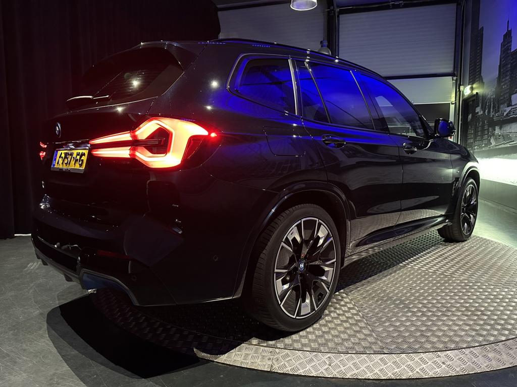 BMW Ix3 high executive 80 kwh *panoramadak*360camera*hud*harmankardon*