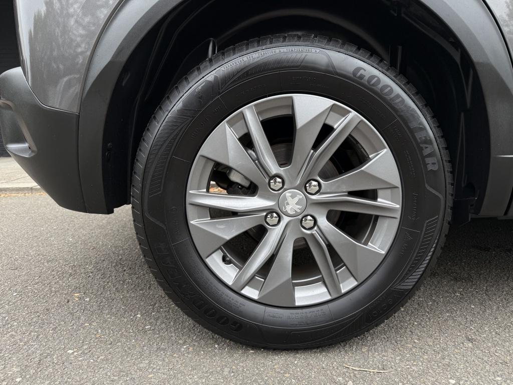 Peugeot 2008 1.2 puretech active // dealeronderhouden //