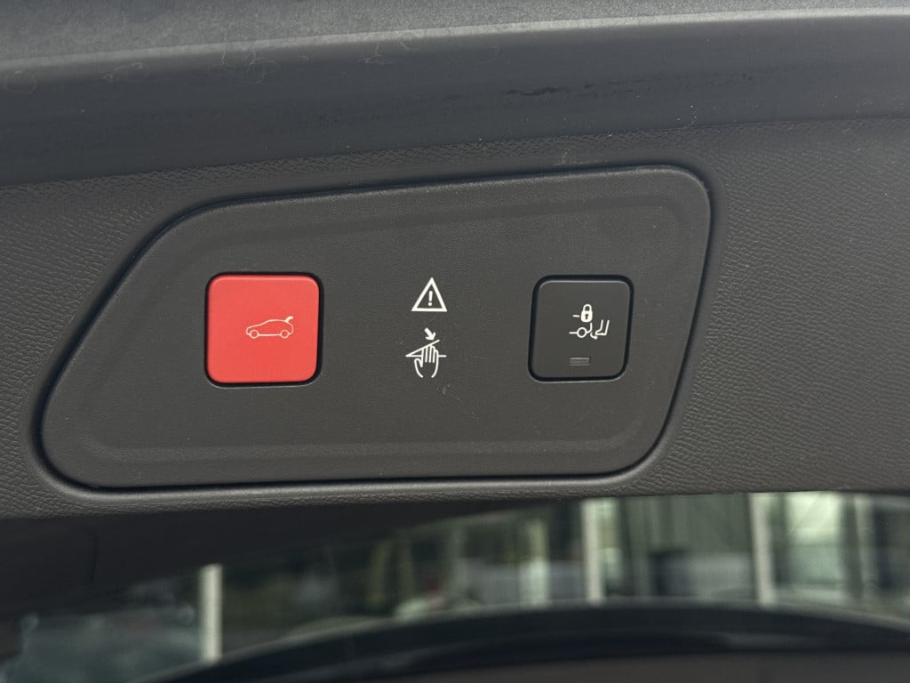 Peugeot 3008 1.2 puretech première | nl-auto | 1e eig | digi dash | camera 