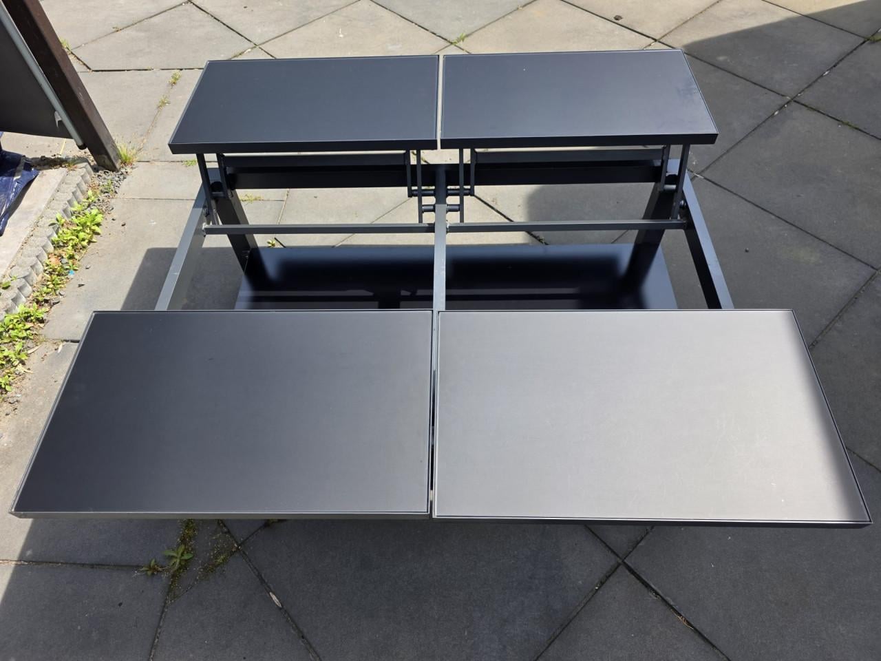 Aluminium loungetafel met een lift-mechanisme