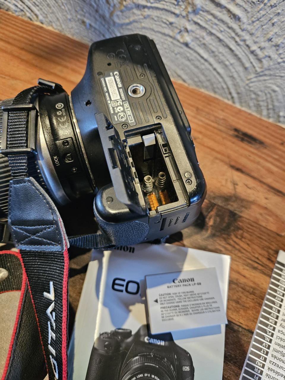 Canon EOS 600D spiegelreflexcamera met 18-200 mm lens