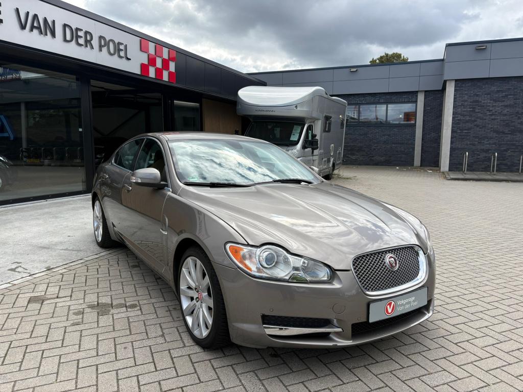 Jaguar XF 3.0 v6 luxury