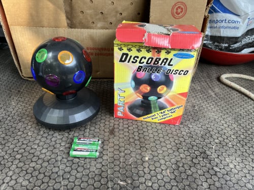 Disco bal 1 op batterijen, 1 op elektrisch
