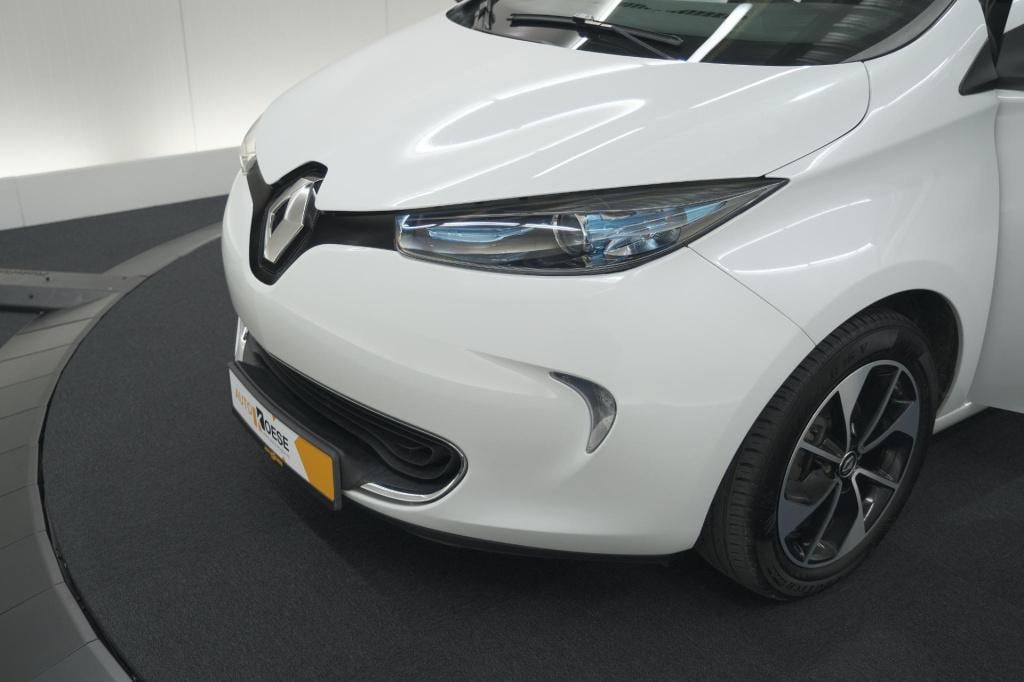 Renault Zoe q90 intens quickcharge 41 kwh | huuraccu | navigatie | parkeers