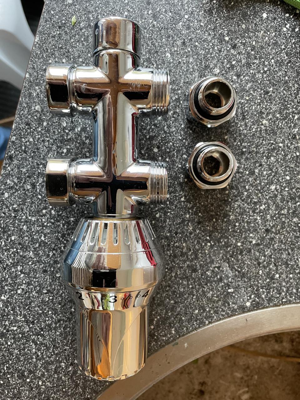 Onderblok radiator met kraan