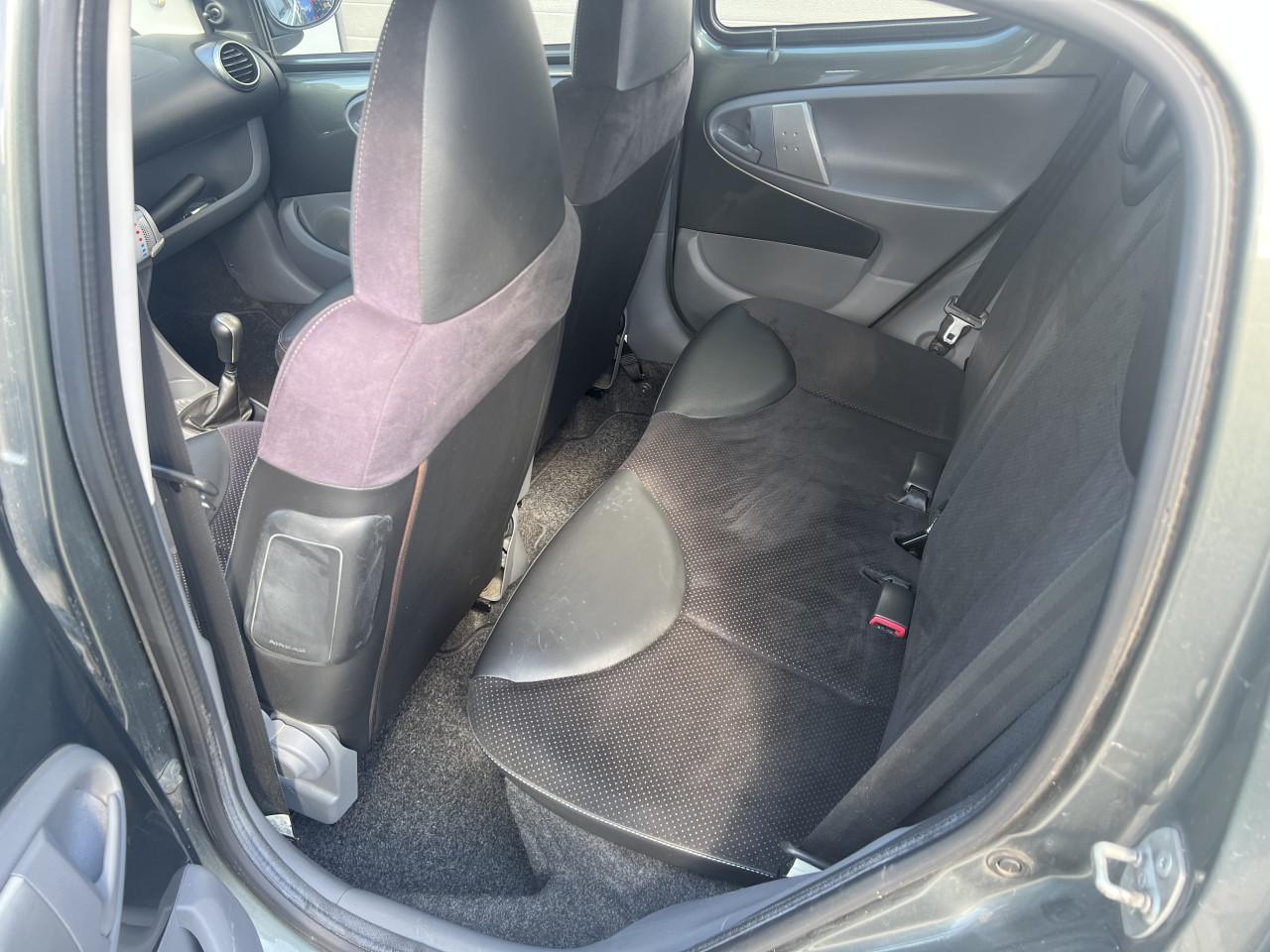 Toyota Aygo 1.0-12V Aspiration Green