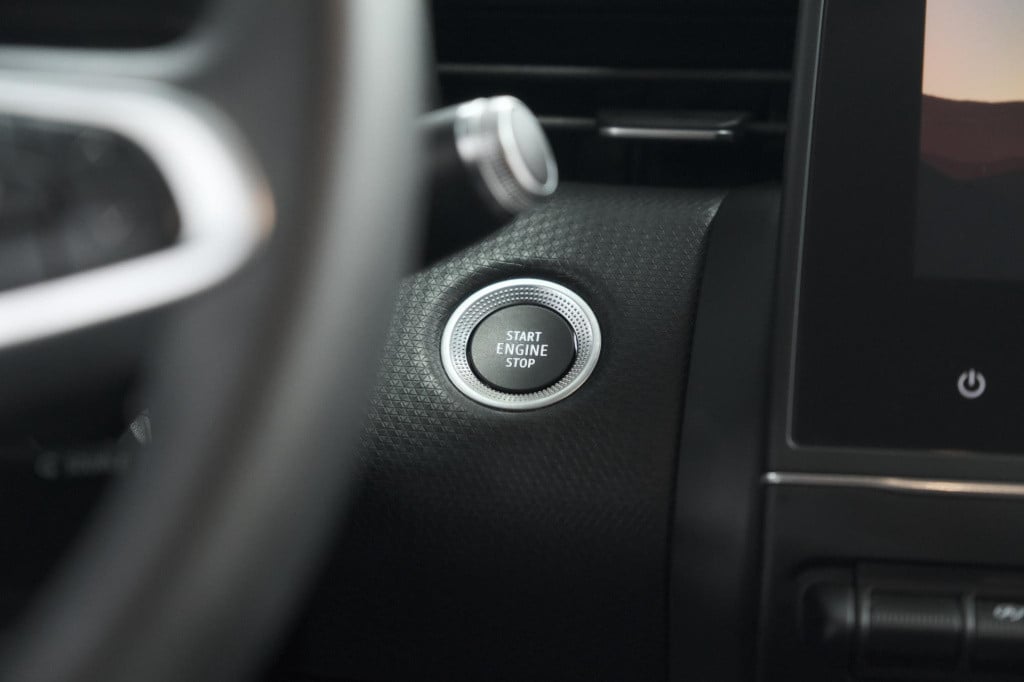 Renault Clio tce 100 bi-fuel intens | camera | navigatie | parkeersensoren 