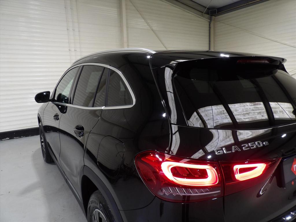Mercedes-Benz Gla-klasse 250 e 218pk 8g-dct business solution luxury limite
