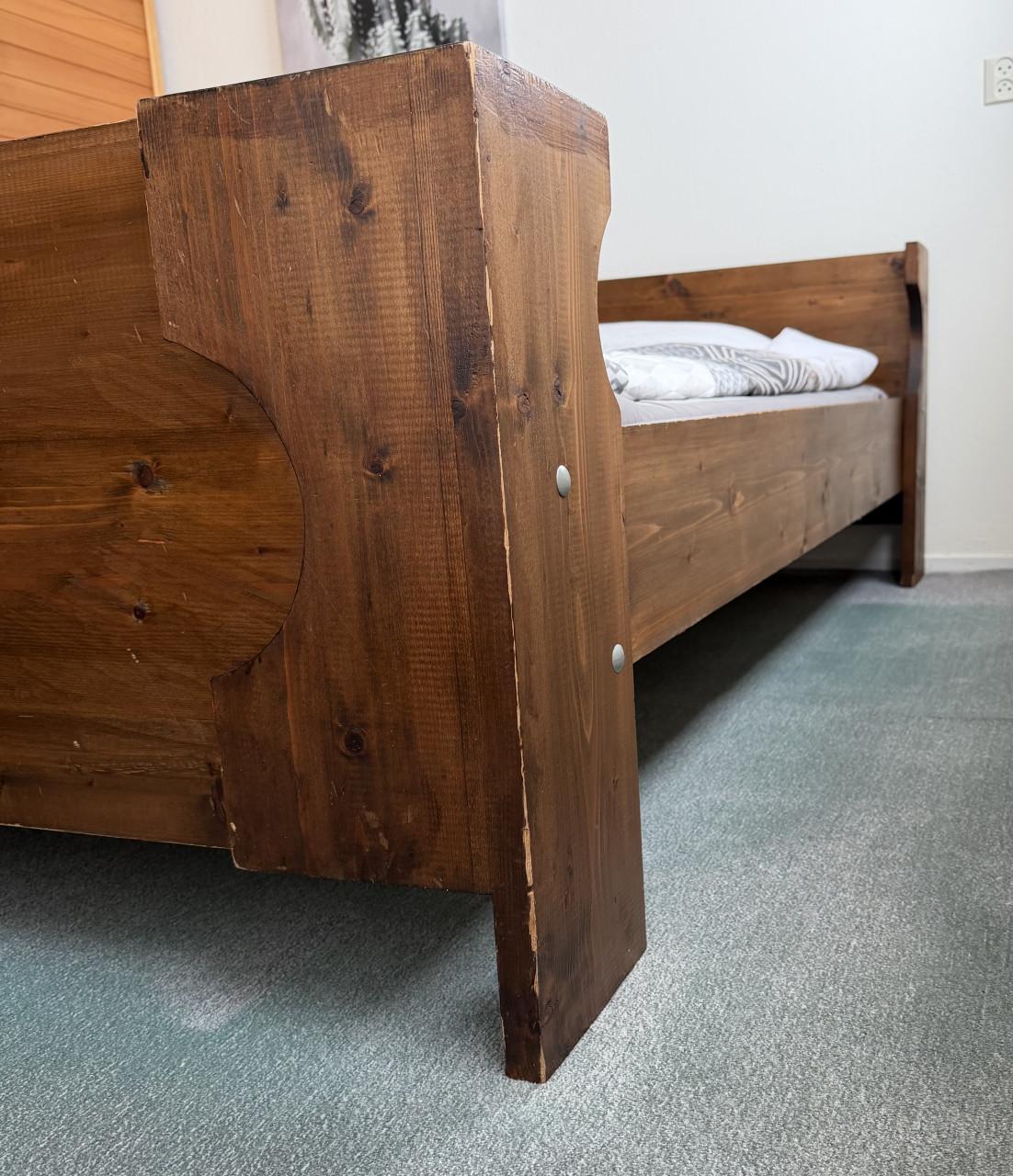 Tweepersoonsbed hout 180 cm bij 200 cm